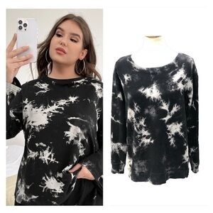 Jane & Delancey black and white tie-dye long sleeve sweatshirt